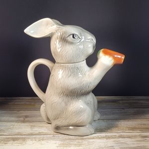 Tony Wood Studio England Bobtail Rabbit Teapot